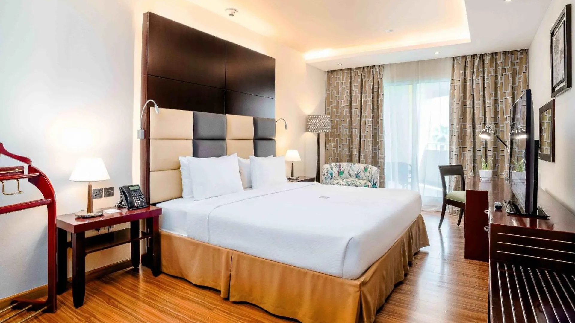 אבו דאבי Metropolitan Al Mafraq Hotel