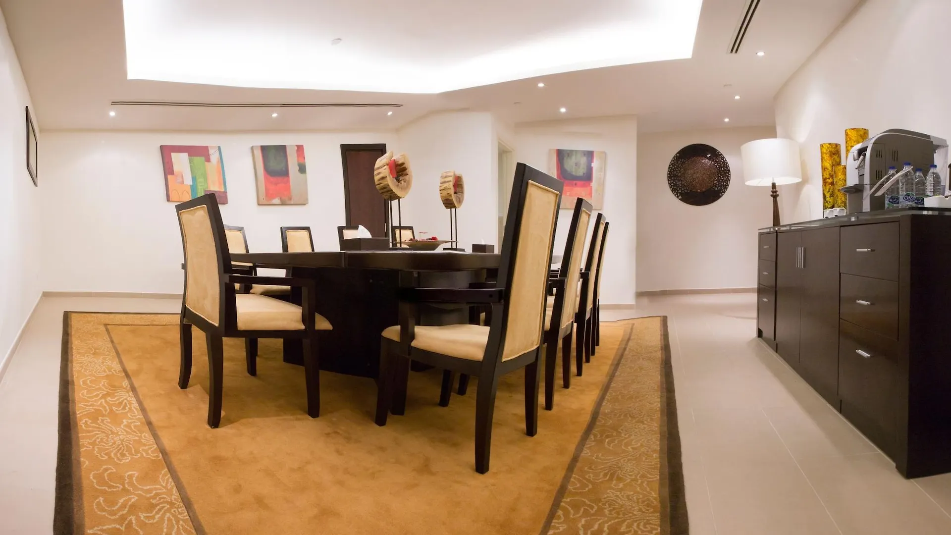 Metropolitan Al Mafraq Hotel Abu Dabi