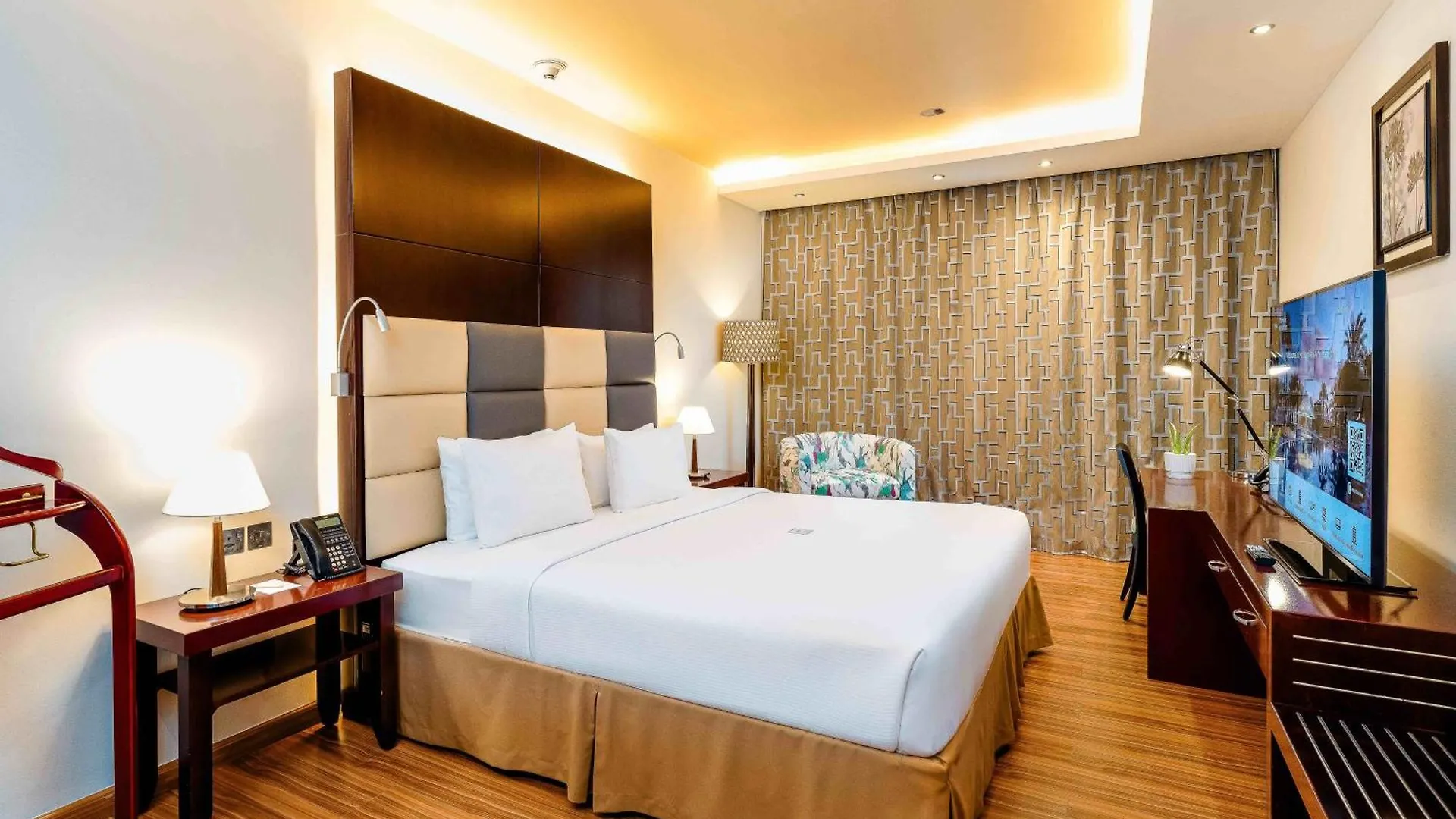 Metropolitan Al Mafraq Hotel Abu Dhabi
